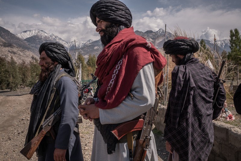 Luc luong Taliban tuyen bo khong tra thu quan chuc chinh phu Afghanistan