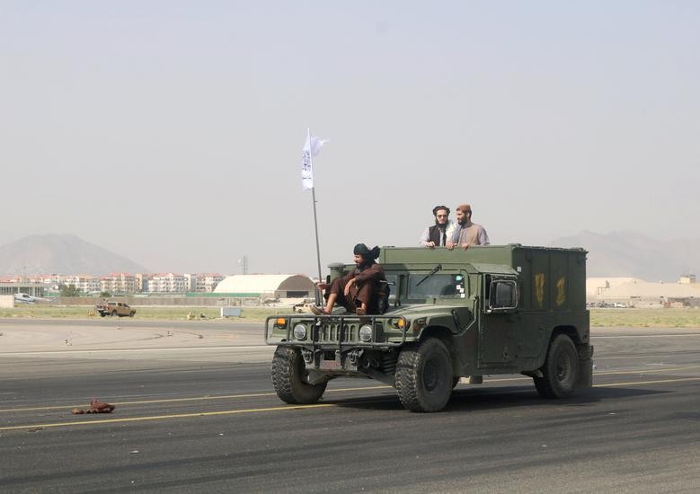 “Dot nhap” san bay Kabul sau khi My rut quan khoi Afghanistan-Hinh-13