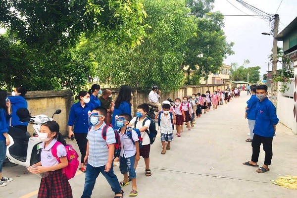 Thanh Hoa: Tren 15.000 hoc sinh tam dung den truong