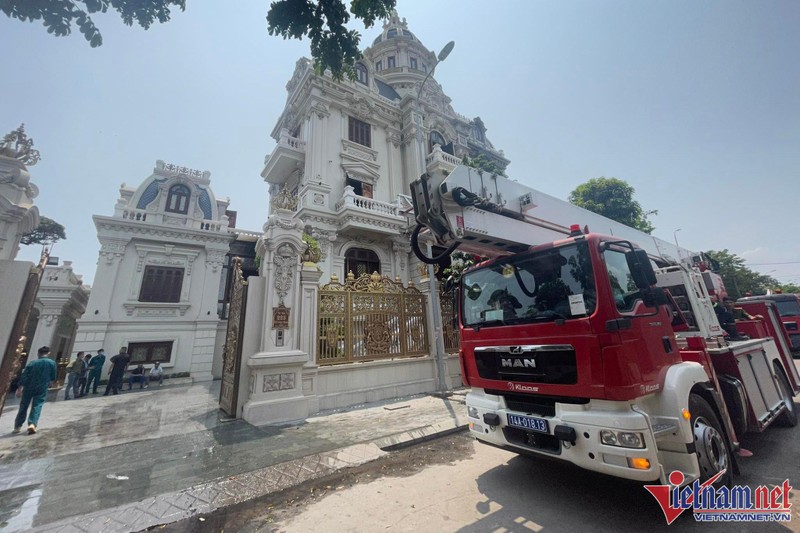 Quang Ninh thong tin vu chay biet thu tram ty khien gia chu tu vong