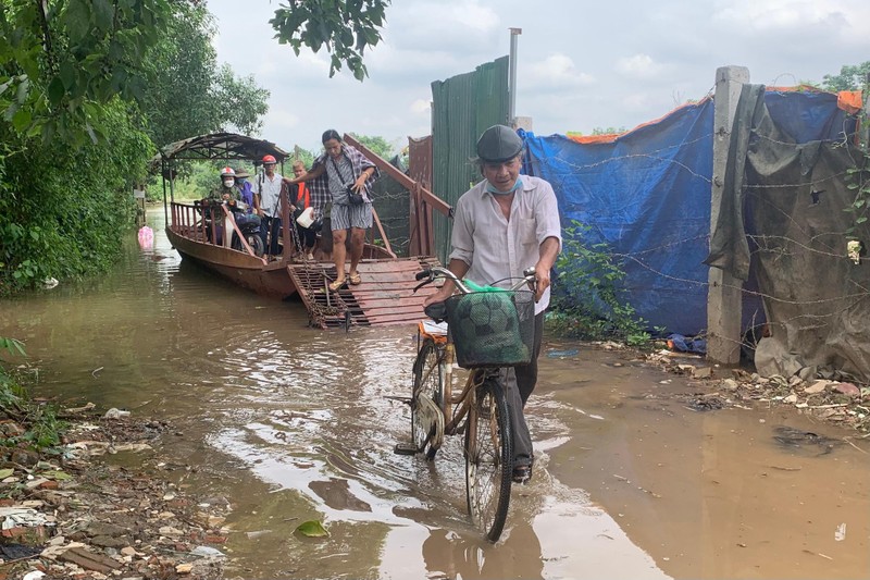 Thuy dien Hoa Binh xa lu, bai giua song Hong ngap sau-Hinh-6