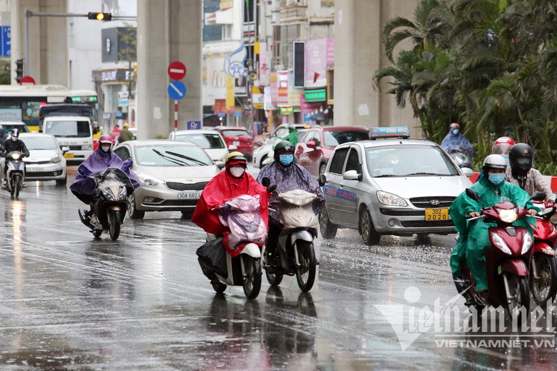 Du bao thoi tiet 8/8: Tu Trung Bo tro vao tiep dien mua rao va giong