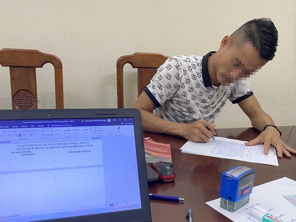 Quang Ninh: Xu phat hanh chinh 22 trieu dong voi hai lai xe “taxi du”