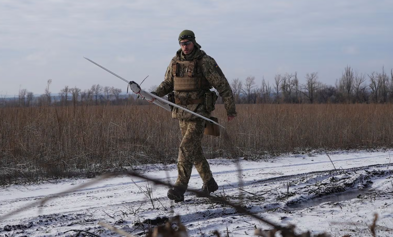 Can canh loat UAV Ukraine su dung o tien tuyen