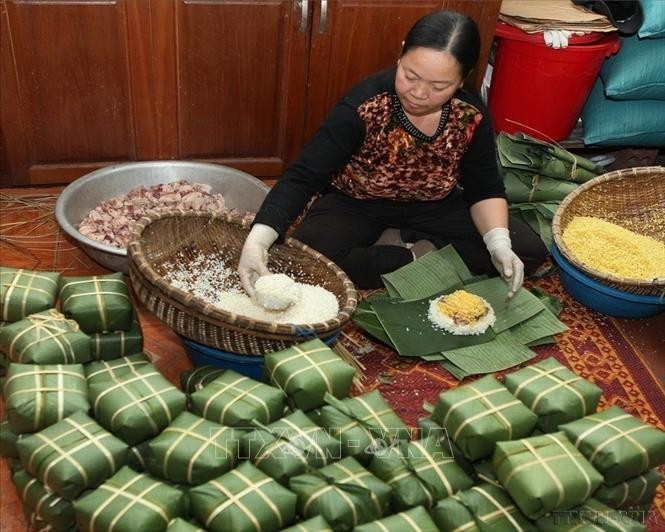 Net dep phong tuc goi banh chung ngay Tet-Hinh-9