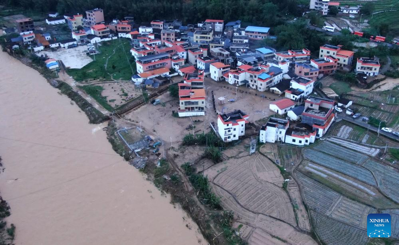 View - 	Cảnh ngập lụt nghiêm trọng ở Trung Quốc vì mưa lũ