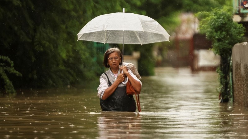 Bao Kristine manh dan, Philippines khan truong ung pho