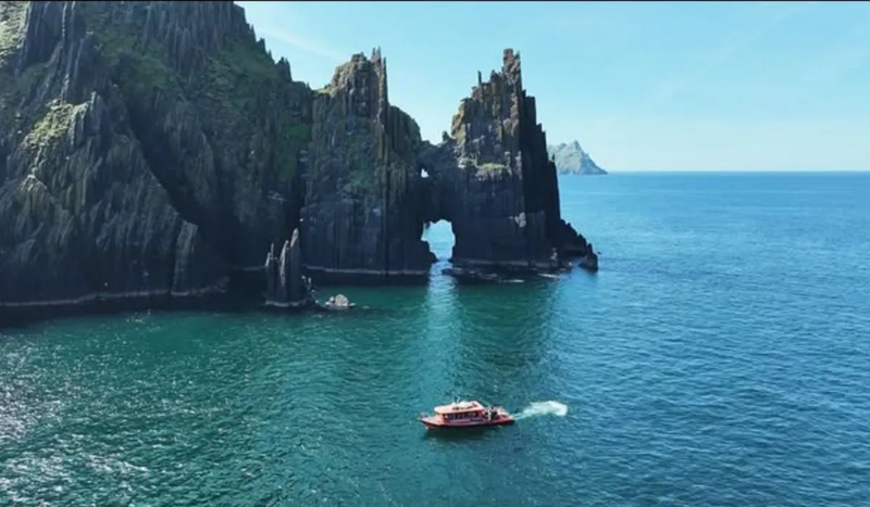 Tu bo tien nghi hien dai, cap doi “o an” tren dao xa xoi-Hinh-5