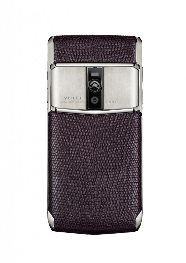 Anh qua trinh lap rap sieu smartphone Vertu Signature Touch-Hinh-7