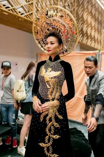 Mo xe ao dai 1,2 ti cua sieu mau Thanh Hang-Hinh-5