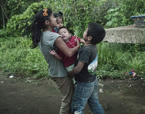 Guatemala: Am anh nhung be gai lam me khi moi len 10-Hinh-4