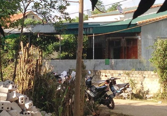 Nguoi chong nghi tam xang dot vo da tu vong