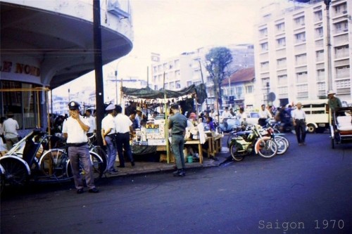 Anh cuc doc ve Giang sinh Sai Gon truoc 1975-Hinh-13