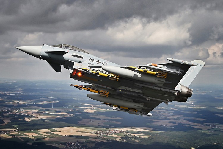 Ghe so suc manh tiem kich “cuong phong” Eurofighter Typhoon-Hinh-9