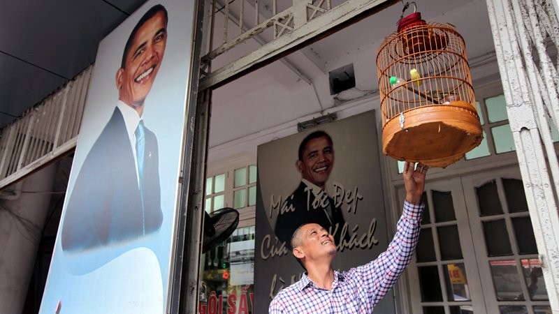 Ngac nhien tho cat toc o Ha Noi giong het Tong thong Obama-Hinh-6