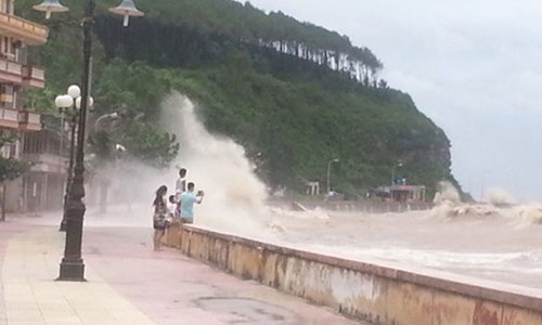 Tu suong trong mua bao Danh cuoc voi mang song chinh minh