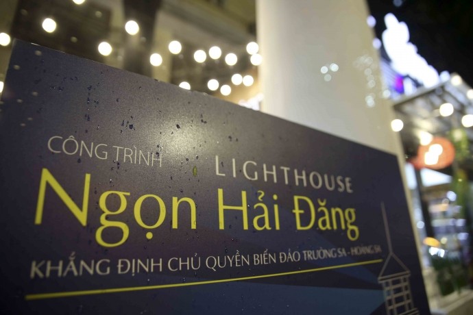 Ngam ngon hai dang khang dinh chu quyen bien dao giua Sai Gon-Hinh-3