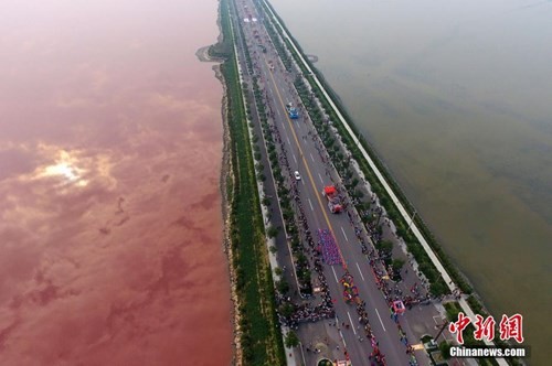 Lanh nguoi voi ho muoi 4.000 nam bien thanh “ho mau“-Hinh-2