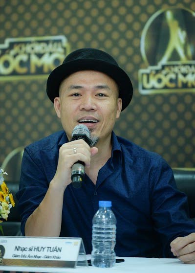 Nhac si Huy Tuan: “Nen khai tu nhung chuong trinh song dua vao scandal“