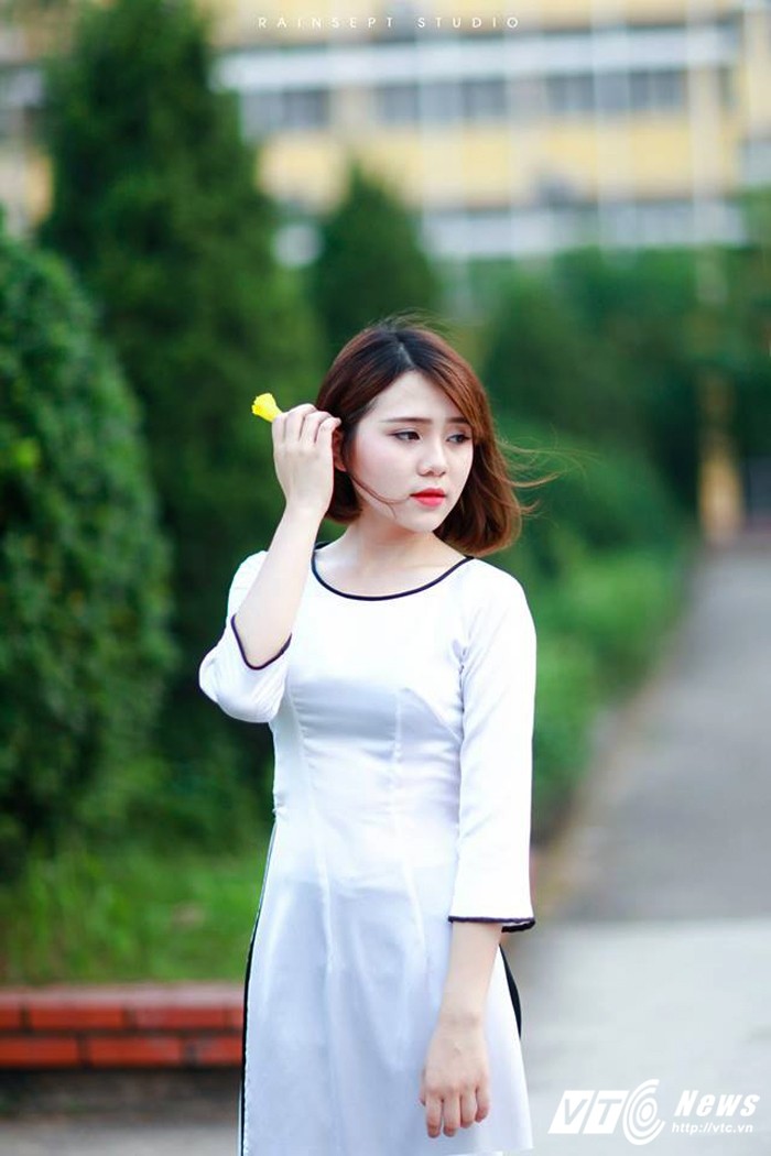 Hot girl DH Van hoa - Nghe thuat Quan doi xinh dep hut hon-Hinh-3