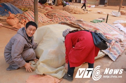 Khu cho chat nhu nui loai cu quy den noi vang khong doi-Hinh-7