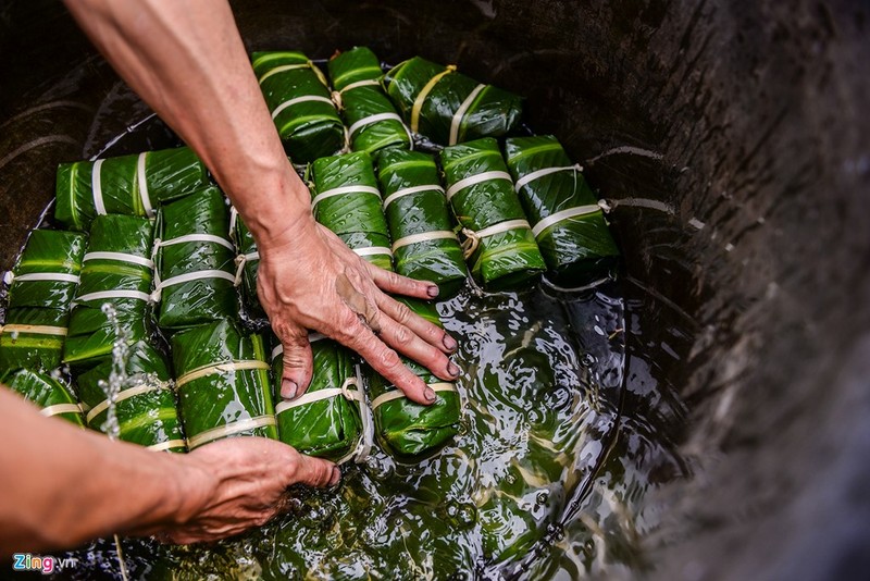 Banh chung, gio cha lam khong kip ban ngay can Tet-Hinh-3