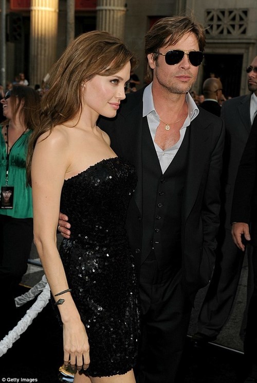 Angelina Jolie rang ngoi sau 5 thang de don ly hon Brad Pitt-Hinh-3