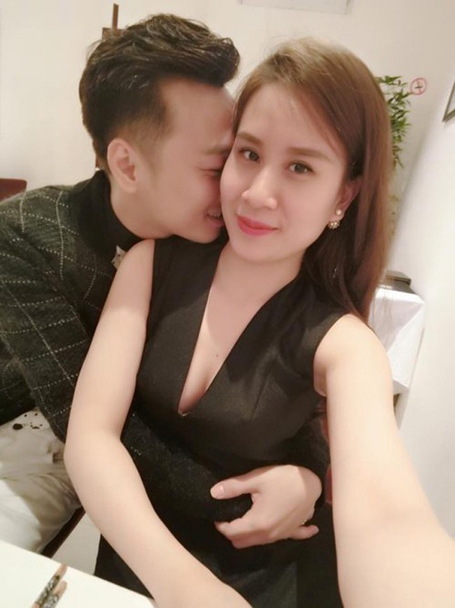 Nhung khoanh khac tinh tu cua MC Thanh Trung voi vo sap cuoi-Hinh-3