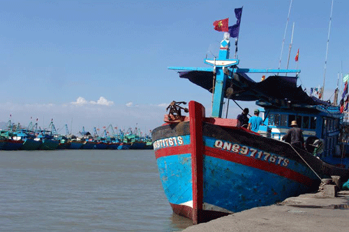 Ngu phu “ngao da”, hon treo cot buom-Hinh-2