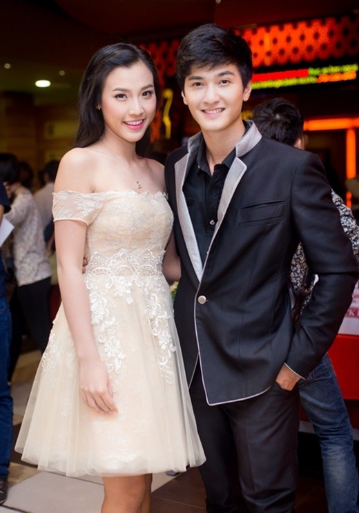 Nhung moi tinh lech tuoi van ngap tran hanh phuc trong showbiz Viet-Hinh-4