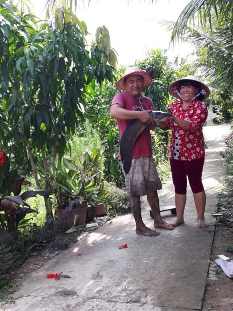 Tat ao vo tinh bat duoc ca loc khung o Vinh Long