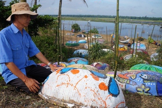 Duong thuyen thung dau tien tai Viet Nam o lang Bich Hoa-Hinh-2