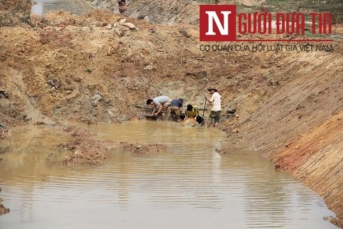 Dan Nghe An keo nhau di ‘mot’ da do cau may