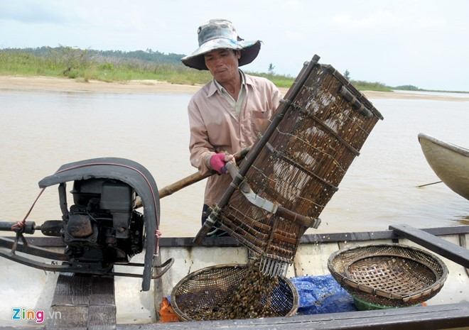 Gian nan nghe cao don nhui hen duoi day song Tra Khuc-Hinh-6