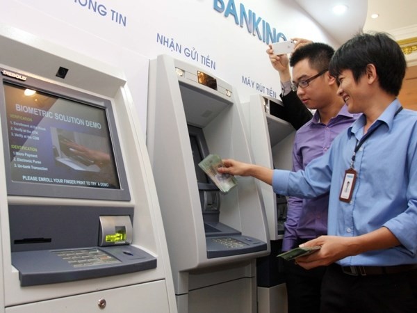 Chu the ATM se duoc hoan tien sau 5 ngay neu bi mat tien oan