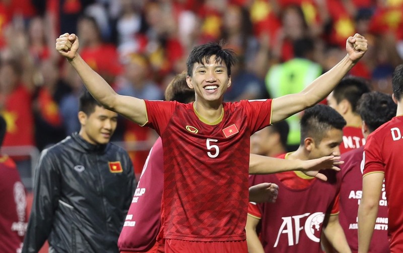 Bong da Viet Nam can lam gi sau Asian Cup?