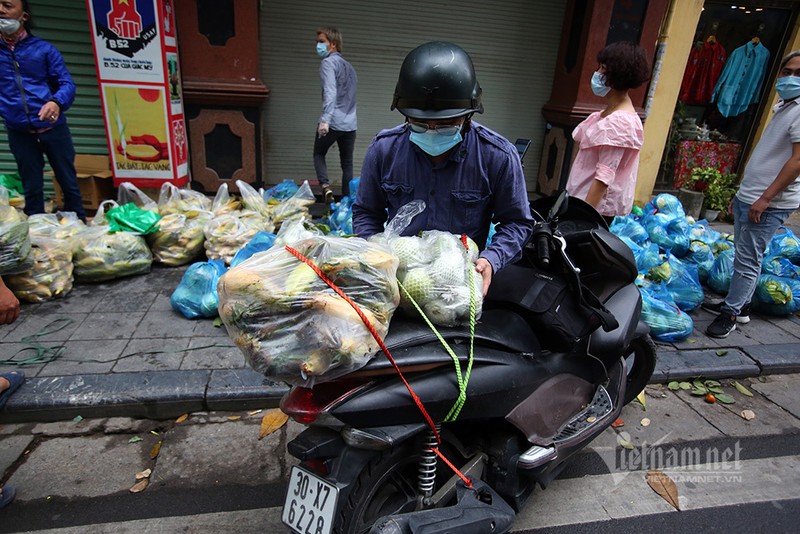 Ban 10 tan rau/ngay, nguoi dan ong tiet lo ‘mon lai’ chua tung co-Hinh-2