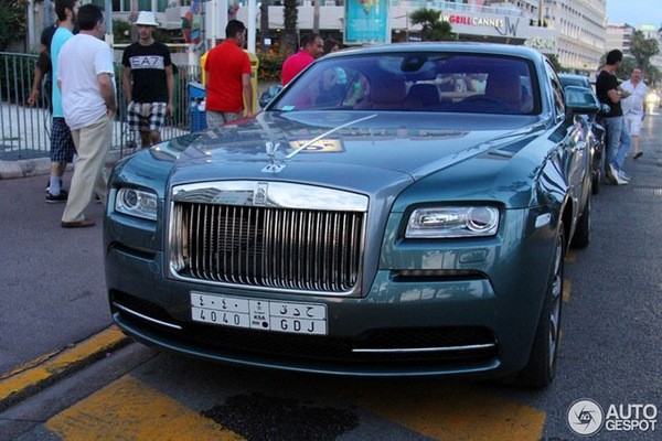 Rolls-Royce Wraith bo ba my nhan cua cac dai gia Trung Dong-Hinh-10