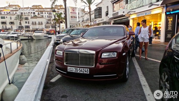 Rolls-Royce Wraith bo ba my nhan cua cac dai gia Trung Dong-Hinh-4