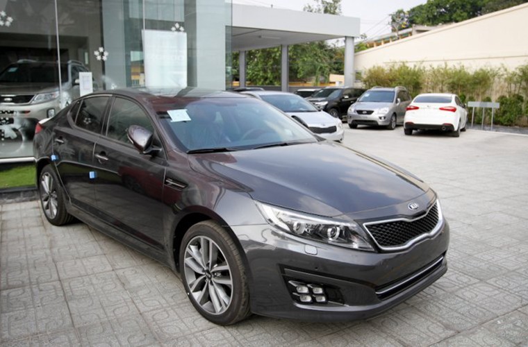 Ngam can canh Kia Optima 2015 gia 908 trieu tai Viet Nam