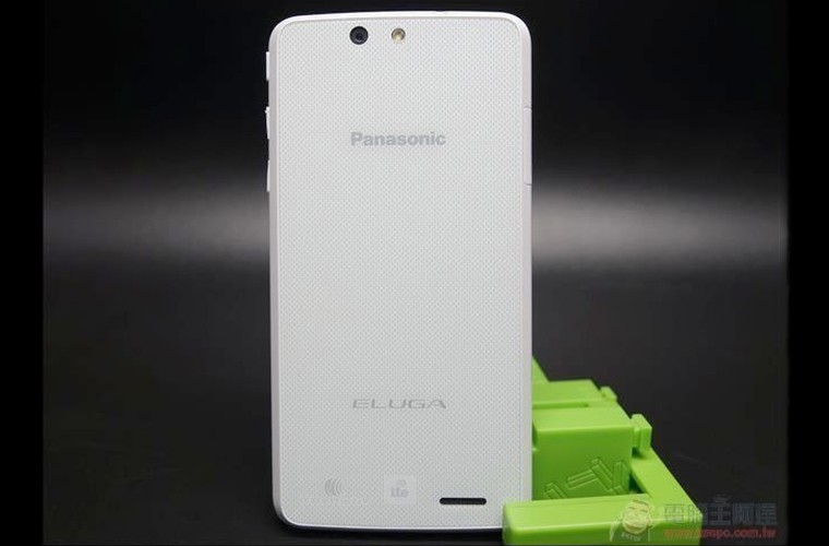 Can canh smartphone 64-bit gia “ngon” cua Panasonic-Hinh-11