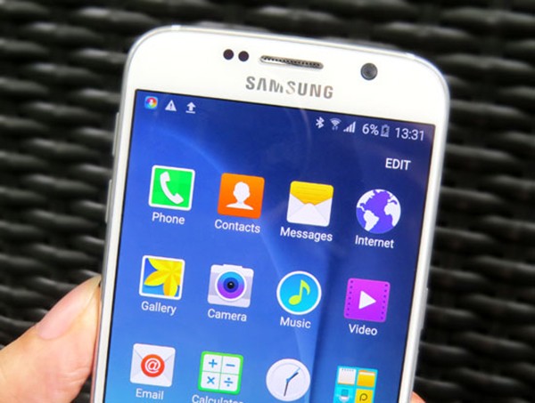 Nguoi Viet chua voi dat mua Samsung Galaxy S6