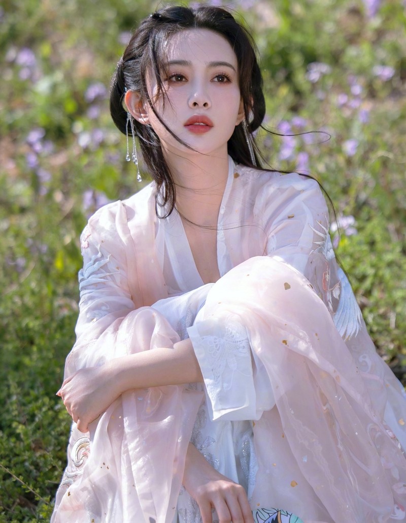Nguoi dep thu vai Mai Sieu Phong trong 