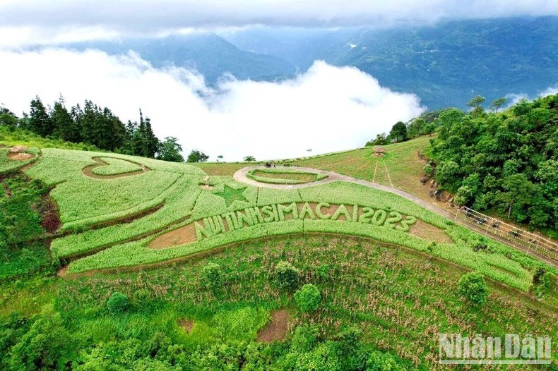 Anh don Tet Doc Lap cung nguoi H’Mong o thuong nguon song Chay-Hinh-6