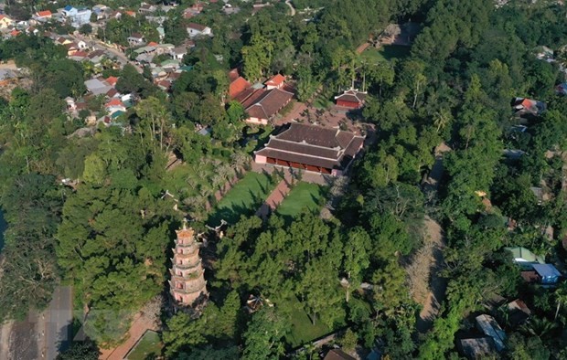 Du lich Co do Hue vao mua Thu cung nhung trai nghiem moi la-Hinh-3