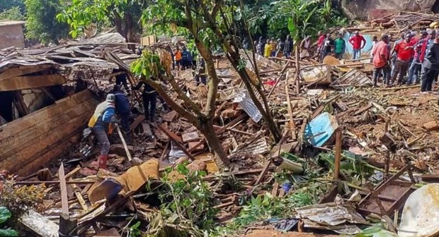 Vo dap thuy dien Cameroon: Moi dua duoc 5 thi the ra khoi dong do nat