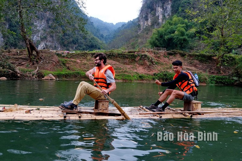 Nhung diem den du lich cong dong hap dan o huyen Mai Chau