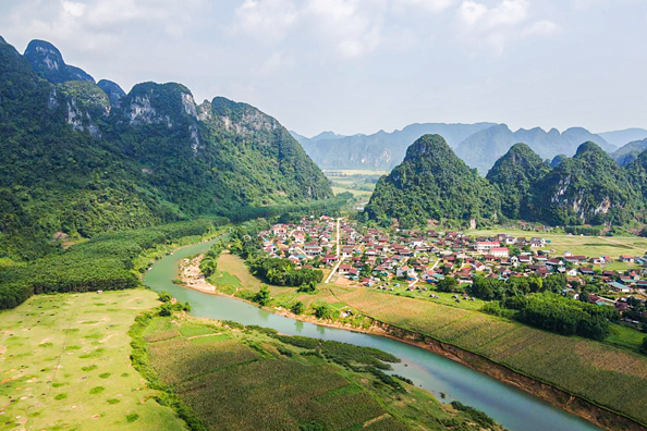 Du lich thich ung voi bien doi khi hau doc dao o Quang Binh-Hinh-3