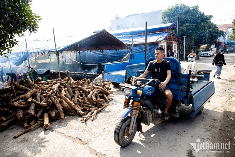 Ban ca kho, nguoi lang Vu Dai kiem tien trieu moi ngay-Hinh-2