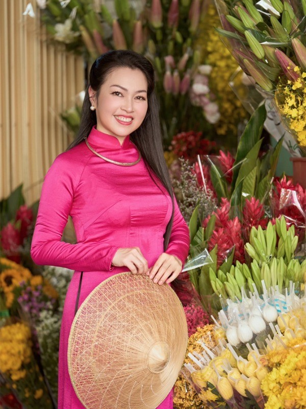 Co Ut trong “Dat Phuong Nam” song kin tieng khi roi showbiz-Hinh-8